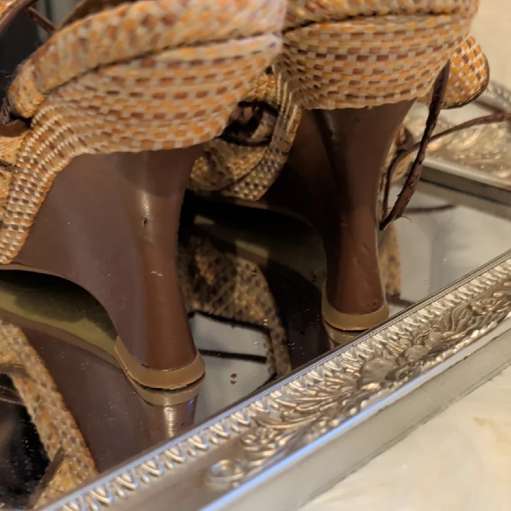 FIONI Clothing Woven Brown and Tan Espadrilles - Picture 4 of 8